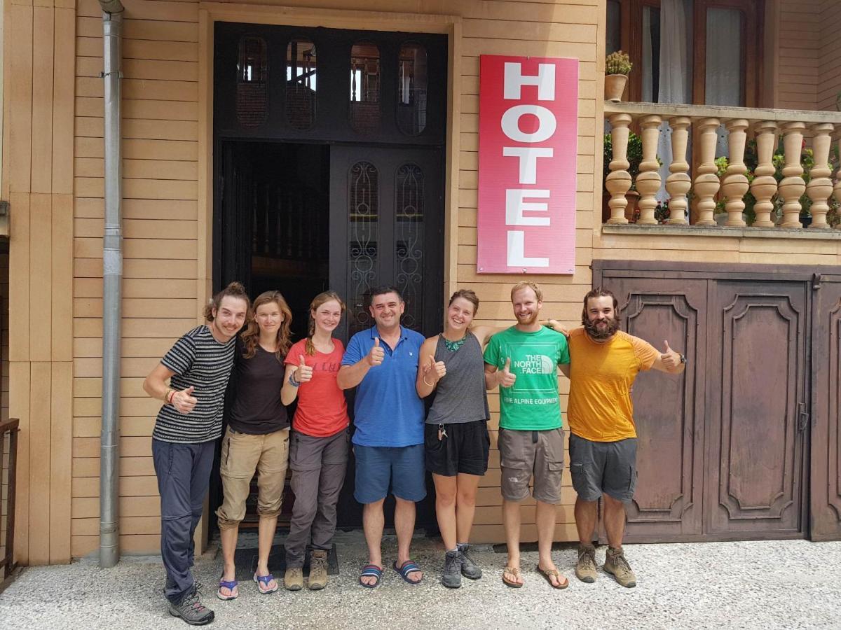 Hotel Shaumiani 쿠타이시 외부 사진